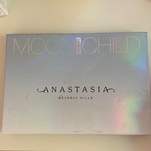 Anastasia Beverly Hills Moonchild Glow Kit